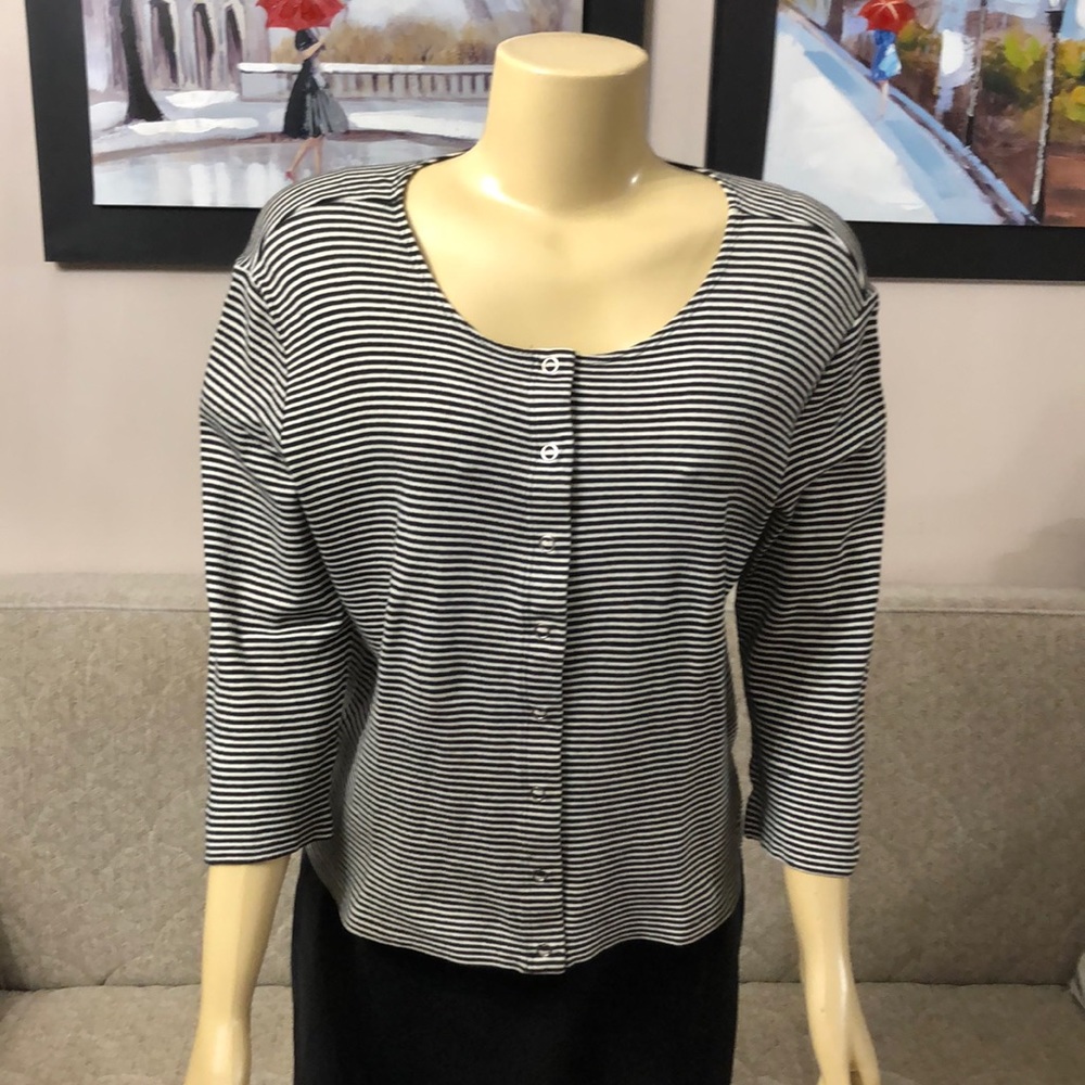 FIRST ISSUE A LIZ CLAIBORNE COMPANY SIZE M